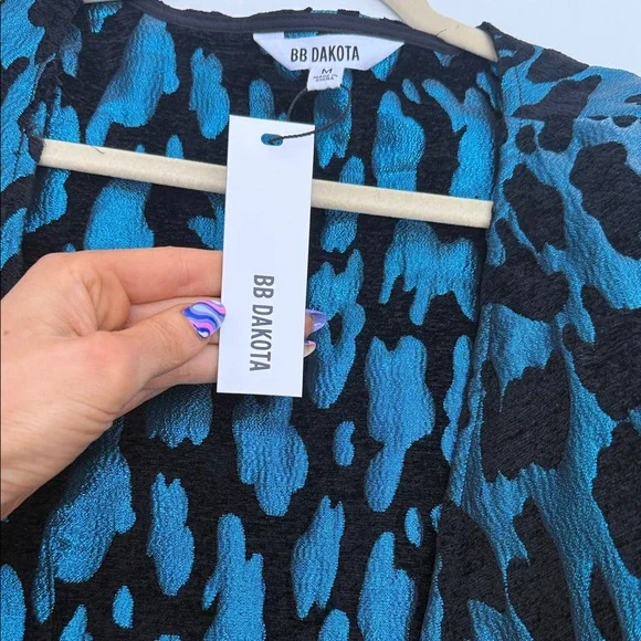 BB Dakota Teal and Black Patterned Blouse - Picture 3 of 6